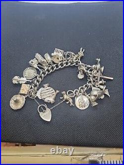 (1298) Vintage Sterling Silver Heavy Charm Bracelet