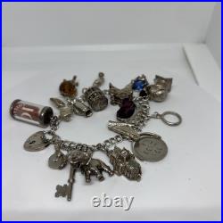 (1456)Vintage sterling silver charm bracelet