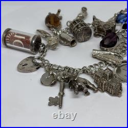 (1456)Vintage sterling silver charm bracelet