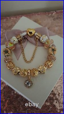 Authentic Pandora Bracelet with Gold Heart 19 cms & Gold Charms + Pandora Box Authentic Pandora Bracelet with Gold Heart 19 cms & Gold Charms + Pandora Box
