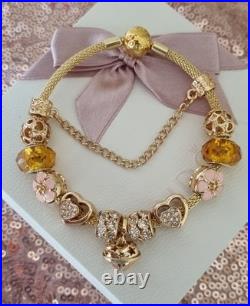 Genuine Pandora Bracelet Bangle Gold Signature Clasp+ Gold Charms 20 cm + Box Genuine Pandora Bracelet Bangle Gold Signature Clasp+ Gold Charms 20 cm + Box