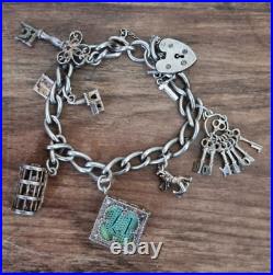 Heavy Vintage Chunky Charm Bracelet Sterling 925 Silver 39.3 grams 8 Charms