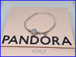 Pandora Moments Sparkling Crown O Snake Chain Bracelet With 10 Charms 17cm Pandora Moments Sparkling Crown O Snake Chain Bracelet With 10 Charms 17cm