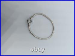 Pandora Moments Sparkling Crown O Snake Chain Bracelet With 10 Charms 17cm Pandora Moments Sparkling Crown O Snake Chain Bracelet With 10 Charms 17cm