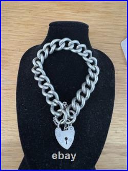 Superb vintage sterling silver 925 charm bracelet Hallmarked