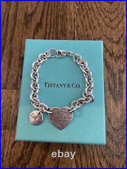 Tiffany & Co Bracelet With Silver Heart Return to Tiffany With'M' Charm 7-8