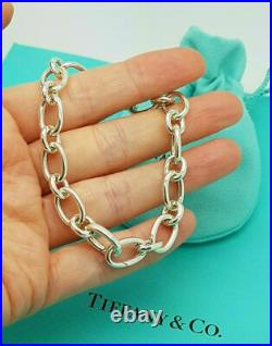Tiffany & Co. Italy Oval Clasping End 7 Inches Sterling Silver Charm Bracelet