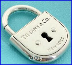 Tiffany & Co Sterling Silver Arc Padlock Lock Keyhole Oval Charm Bracelet 7