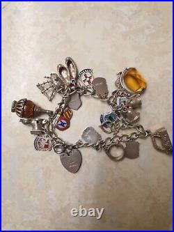 Vintage Sterling Silver Charm Bracelet Whit 20 Charms