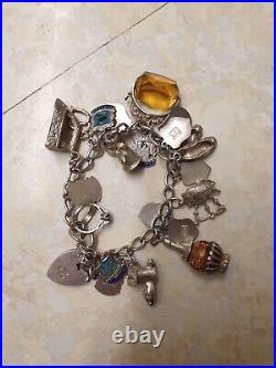 Vintage Sterling Silver Charm Bracelet Whit 20 Charms