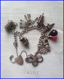 Vintage solid silver silver charm bracelet